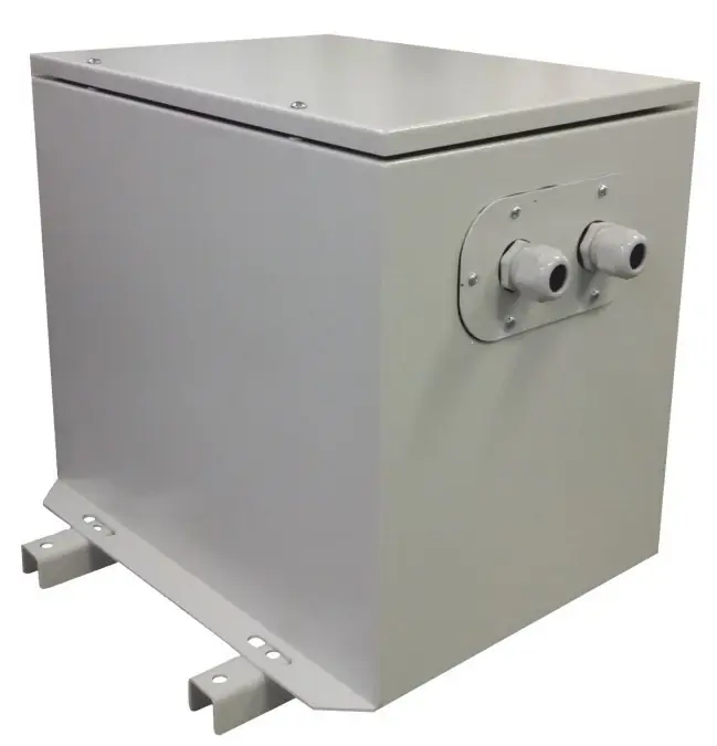 Szybka dostawa Transformator 3‑fazowy separacyjny P3M 20002/A3x400/3x400V Dyn11 IP23 28,9A, w obudowie, IP23, Ta 40, 17557‑9999